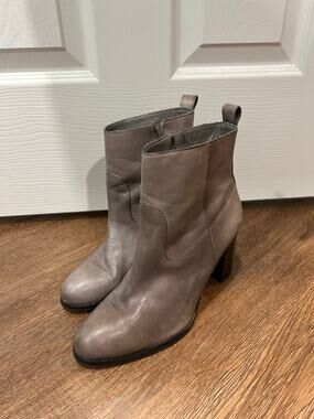 Cole Haan Women's Livingston Boot Grey Leather Women's Size 8